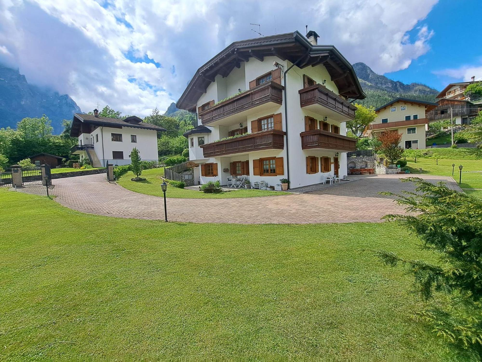 El Cor Daire Taibon Dış mekan fotoğraf